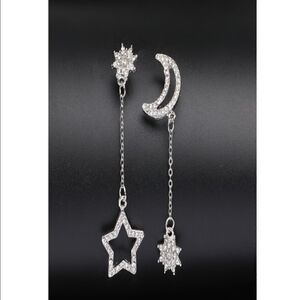 NWT Star and Moon Earrings